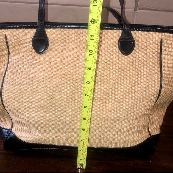 RALPH LAUREN Top Zipper Closure Black Handle Wicker Shoulder Bag with Storage - Picture 9 of 17